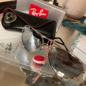 Ray Ban sunglasses-Comes with everything seen
